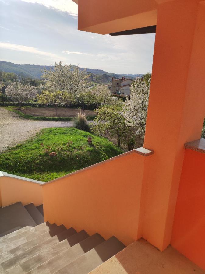 Apartman Tramonto Motovun Buitenkant foto